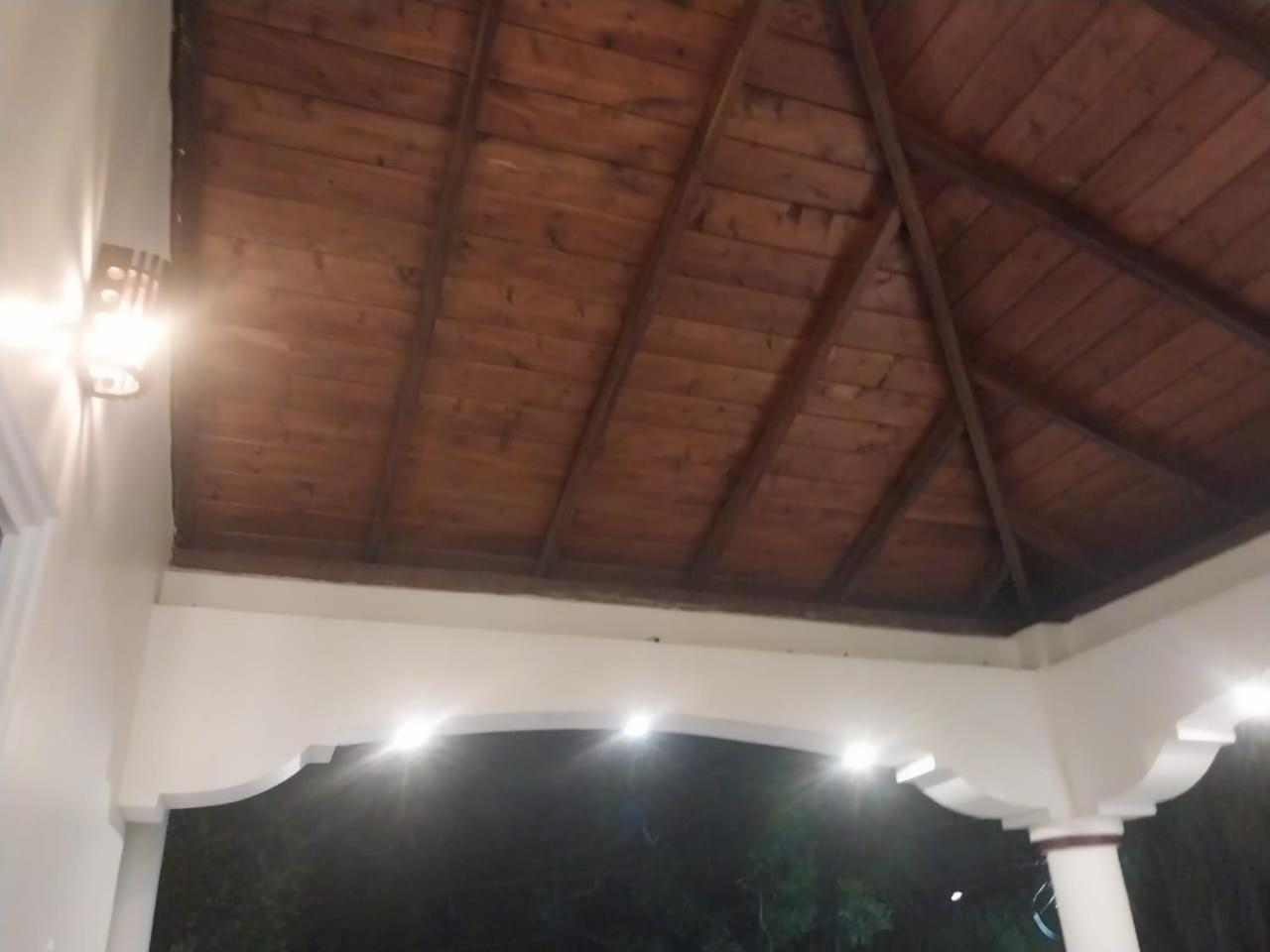 Javi Holiday Home Trincomalee Luaran gambar