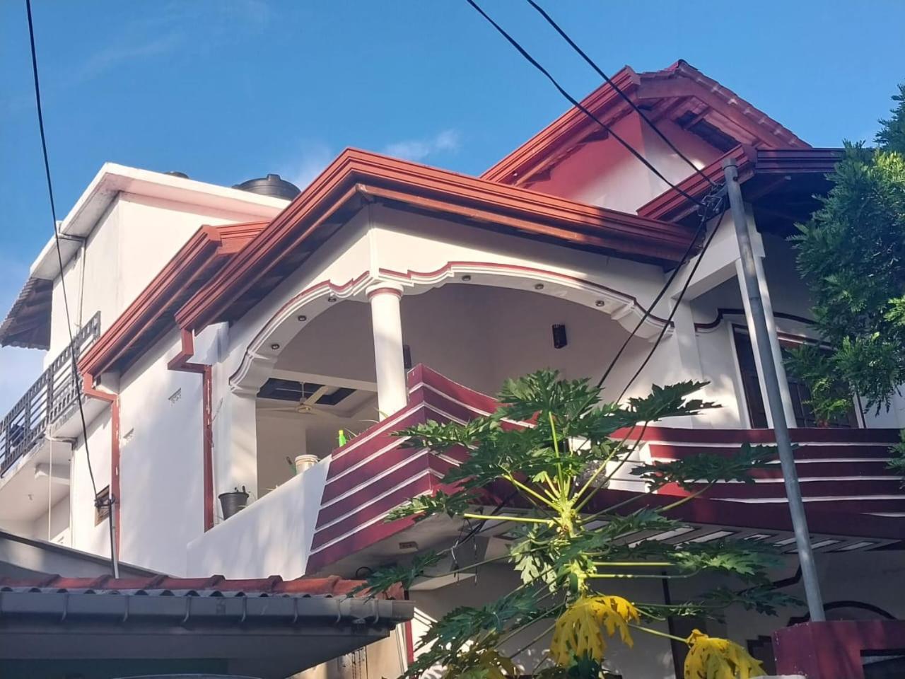 Javi Holiday Home Trincomalee Luaran gambar
